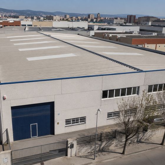 Reparación de cubierta de nave industrial en polígono de Sabadell